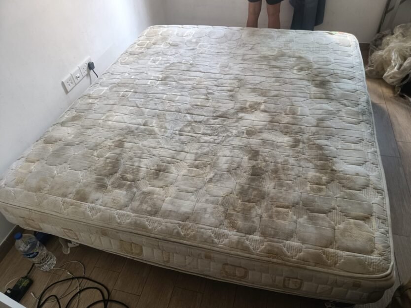 mattress2 before deep cleaning removes bacteria allergens